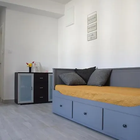 Apartment Felix 2 Ston