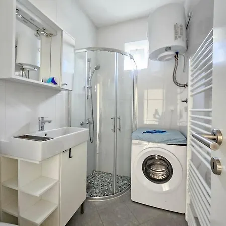 Felix 2 Apartment